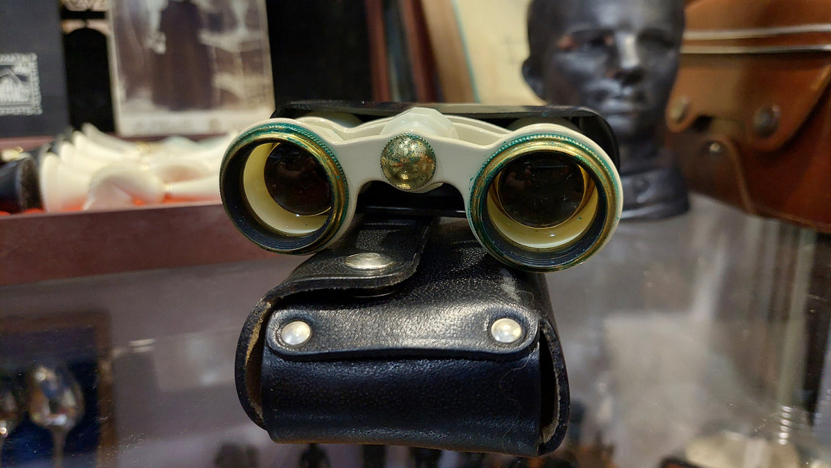 Soviet theater binoculars TITANIC, - Antique opera binoculars - Pocket binoculars in a Titanic case